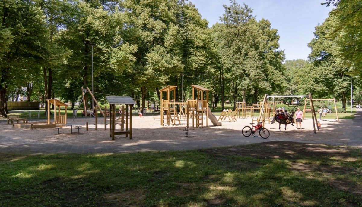 Vingrošanas sporta laukums Latgales parkā, Rīgas valstspilsēta