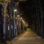 Rīgā modernizēs ielu apgaismojumu, uzstādot LED gaismekļus