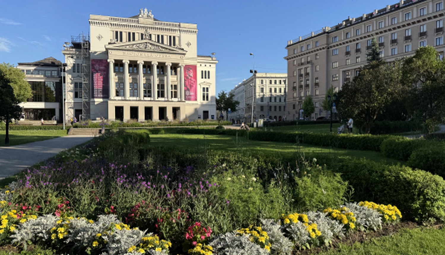 Rīgas pašvaldība plāno izsludināt iepirkuma konkursu galvaspilsētas dārzu un parku apsaimniekošanai.