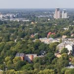 Rīgas pilsētvides zaļināšanas plāns nodots sabiedriskajai apspriešanai. Iedzīvotāji līdz 31. jūlijam aicināti iesniegt priekšlikumus.